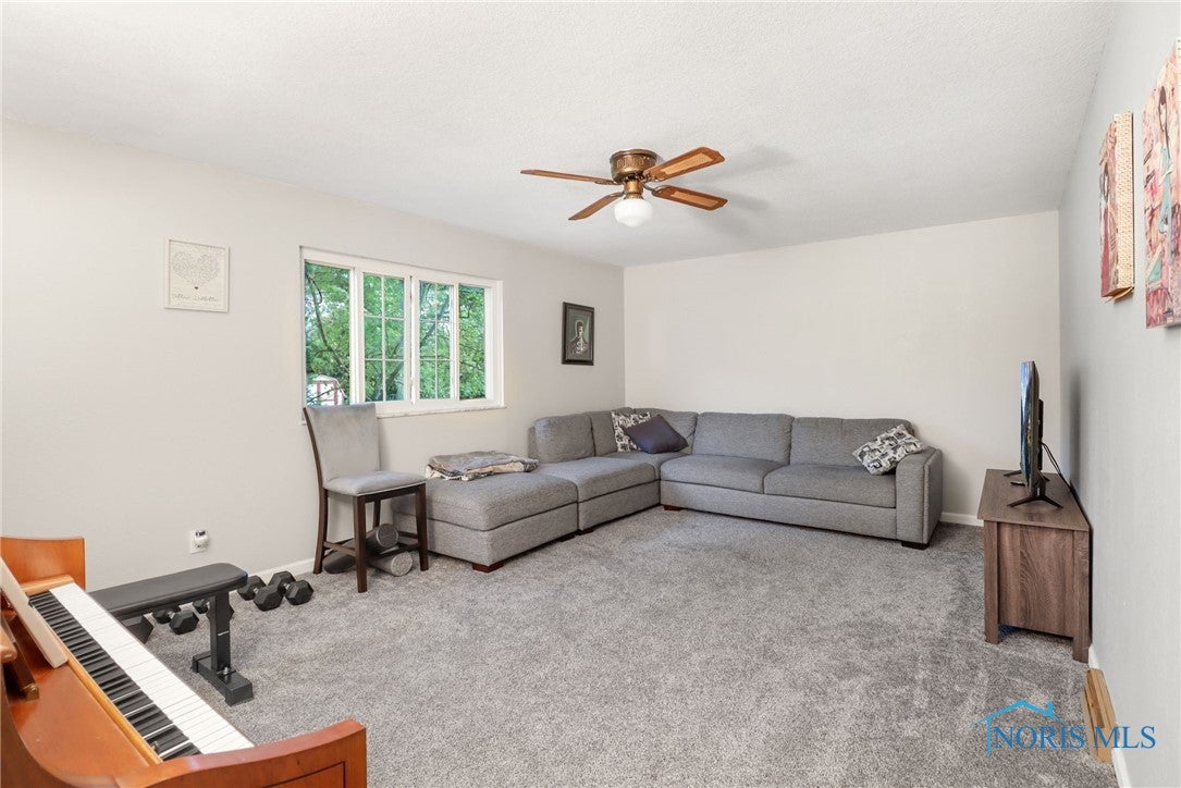 6408 Longfellow Road Sylvania, OH 43560 - Photo 8 of 24 Gallery Image 8