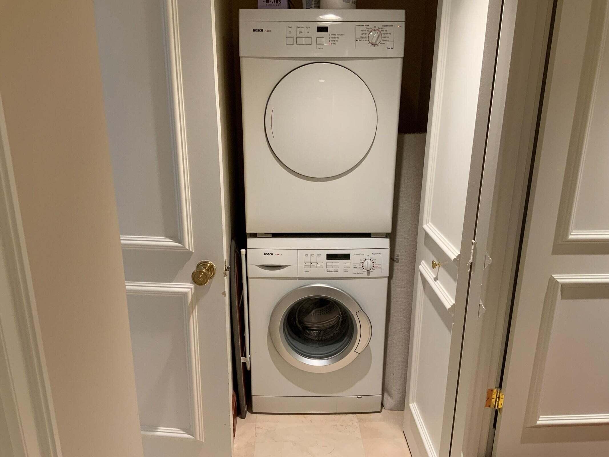 4201 North Ocean Boulevard, Unit 1705 Boca Raton, FL 33431 - Photo 17 of 37 WASHER/DRYER