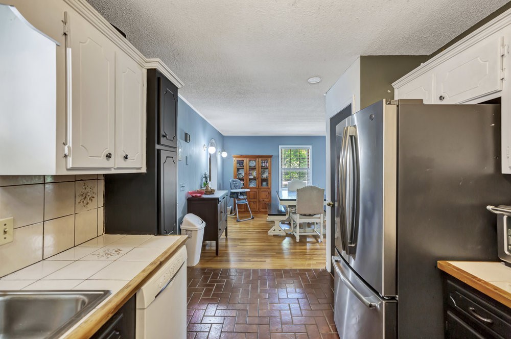 402 Simpson Street Westminster, SC 29693 - Photo 13 of 37 Gallery Image 13