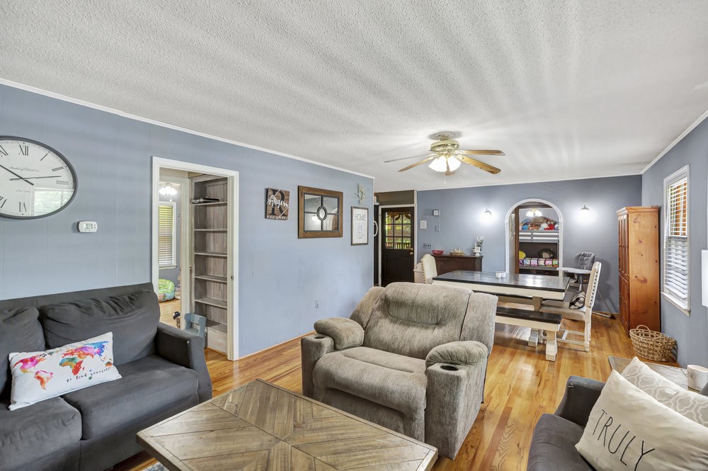 402 Simpson Street Westminster, SC 29693 - Photo 9 of 37 Gallery Image 9
