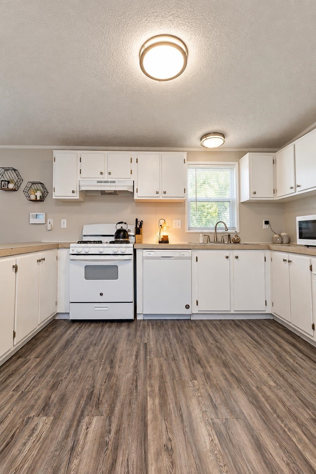 845 Barton Road, Unit 16 Pocatello, ID 83204 - Photo 7 of 32 Gallery Image 7