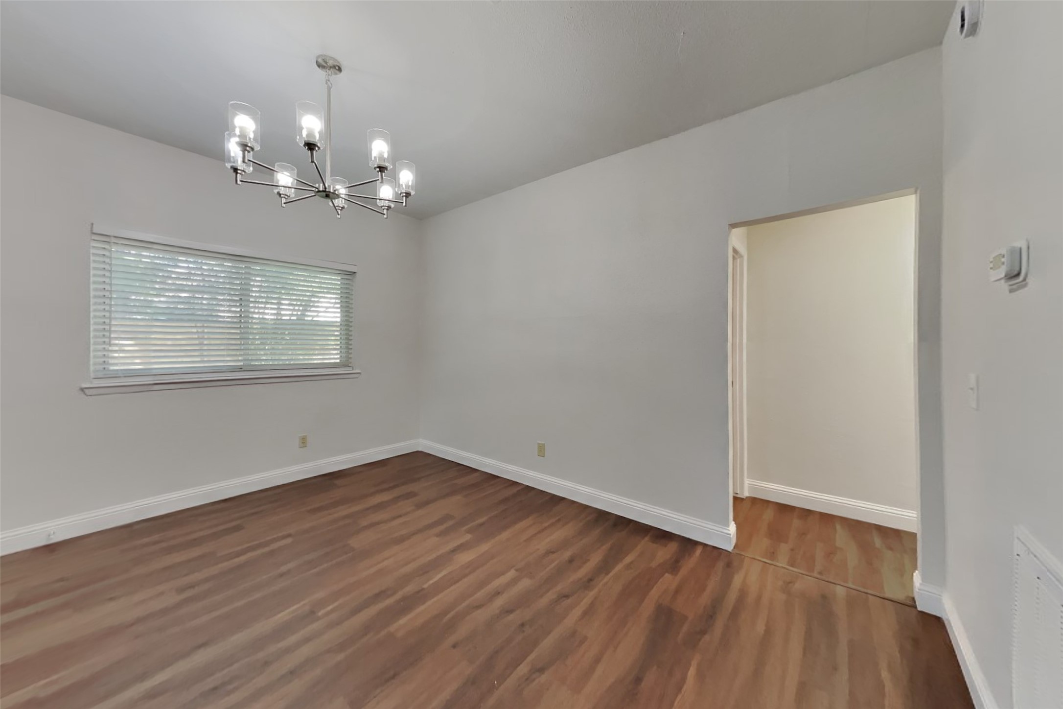 9103 Wallingham Court Spring, TX 77379 - Photo 5 of 18 Gallery Image 5