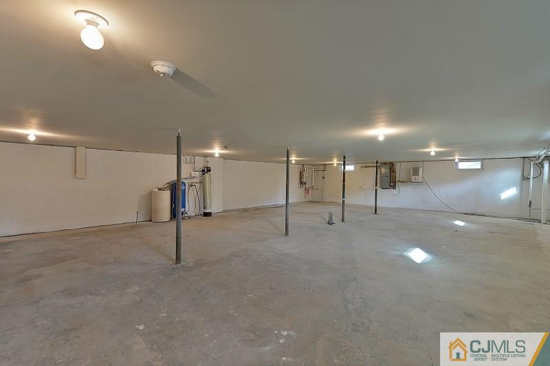 133 Allens Corner Road Flemington, NJ 08822 - Photo 9 of 13 a view of a room with gym equipment