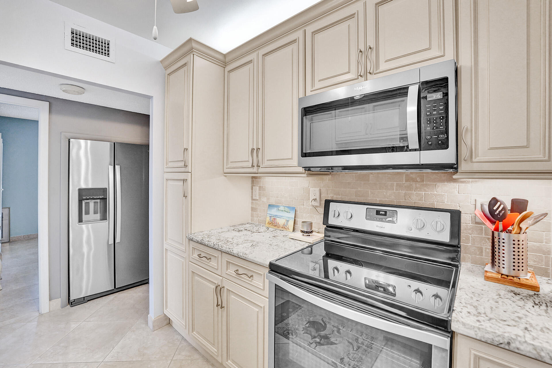 250 Northeast 20th Street, Unit 226 Boca Raton, FL 33431 - Photo 8 of 50 D2E2477D-739A-4801-98CF-7716EE27CBA4