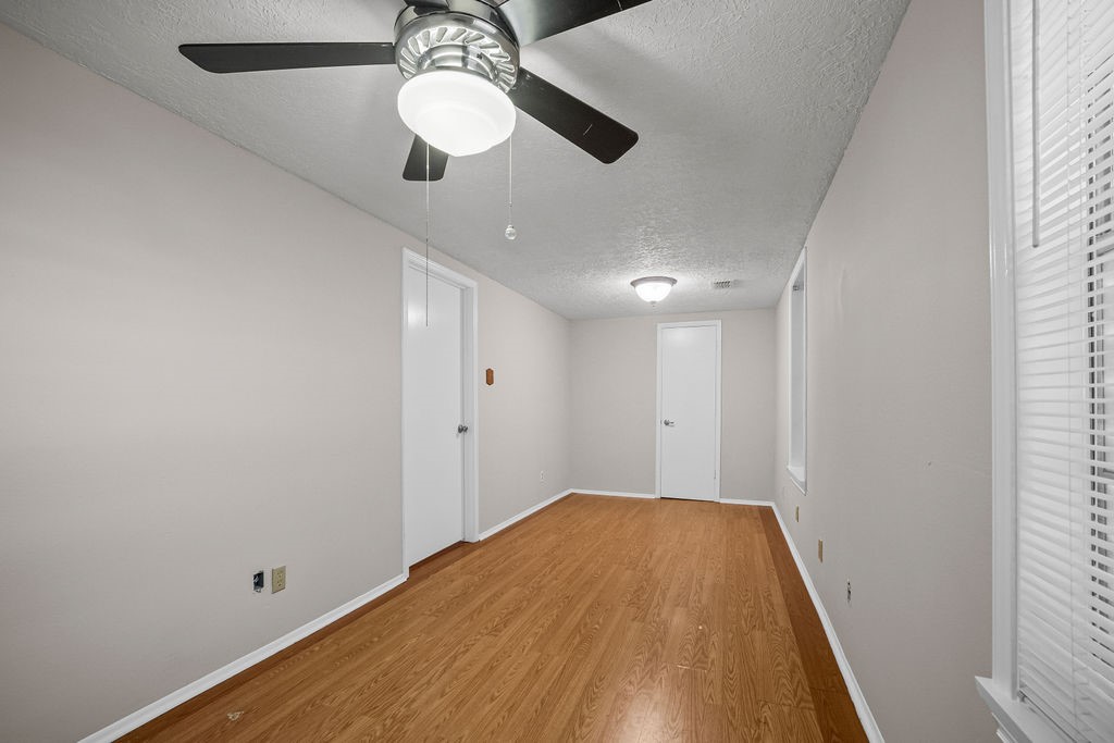 413 East Fulton Street Sinton, TX 78387 - Photo 9 of 27