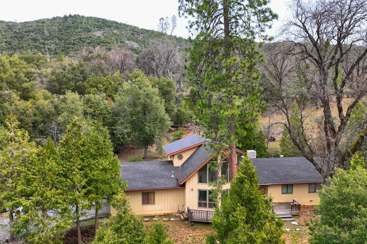 51973 Montgomery Drive Oakhurst, CA 93644 - Photo 2 of 50 an aerial view of a house