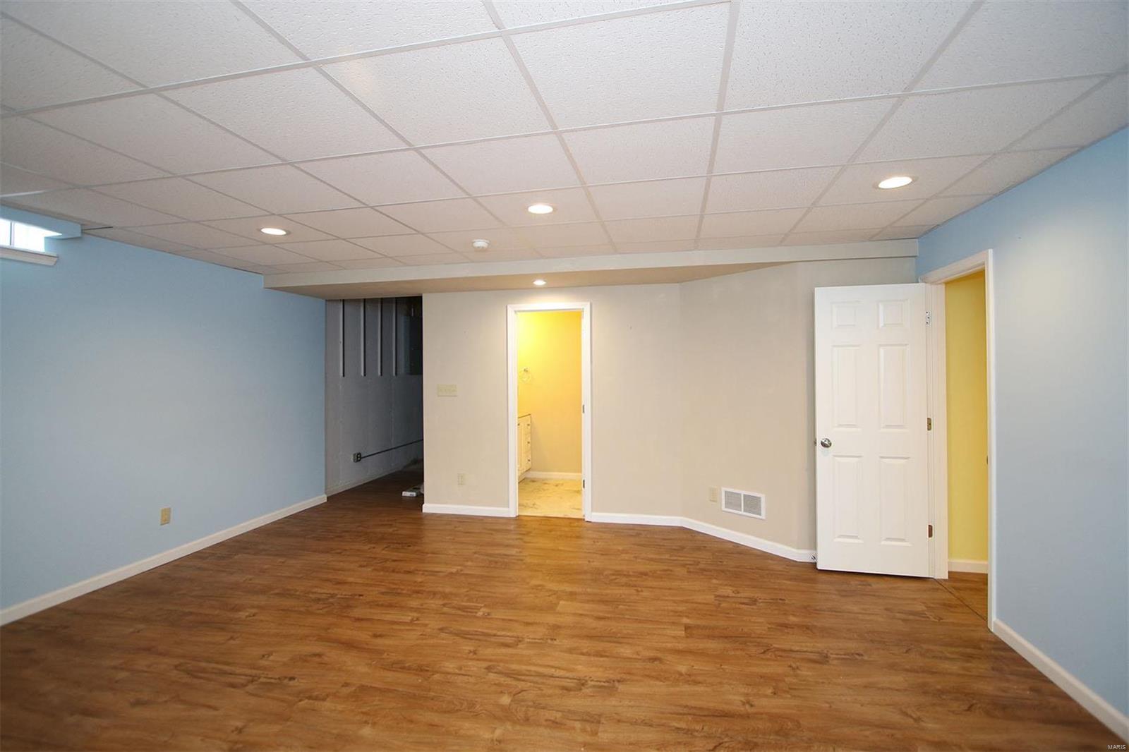 5009 Castlegate Lane Godfrey, IL 62035 - Photo 17 of 17 Gallery Image 17