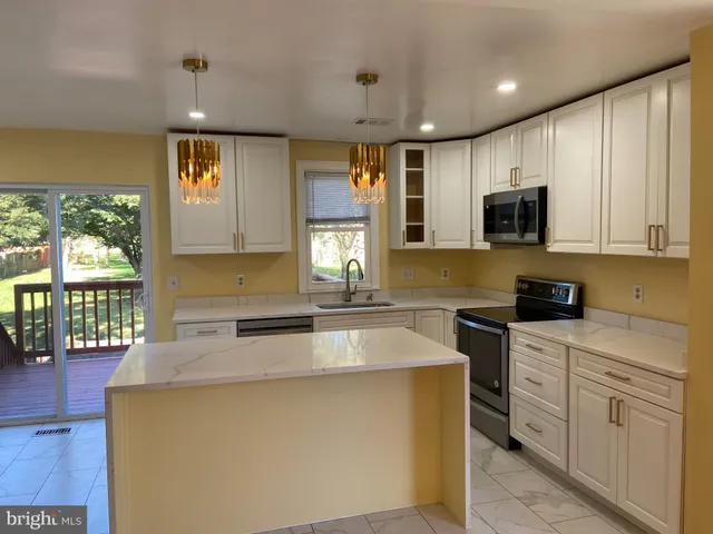 $3,000 | 7010 Storch Lane, Lanham, MD 20706