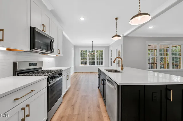 $600,000 | 130 Beauview Way, Zebulon, NC 27597