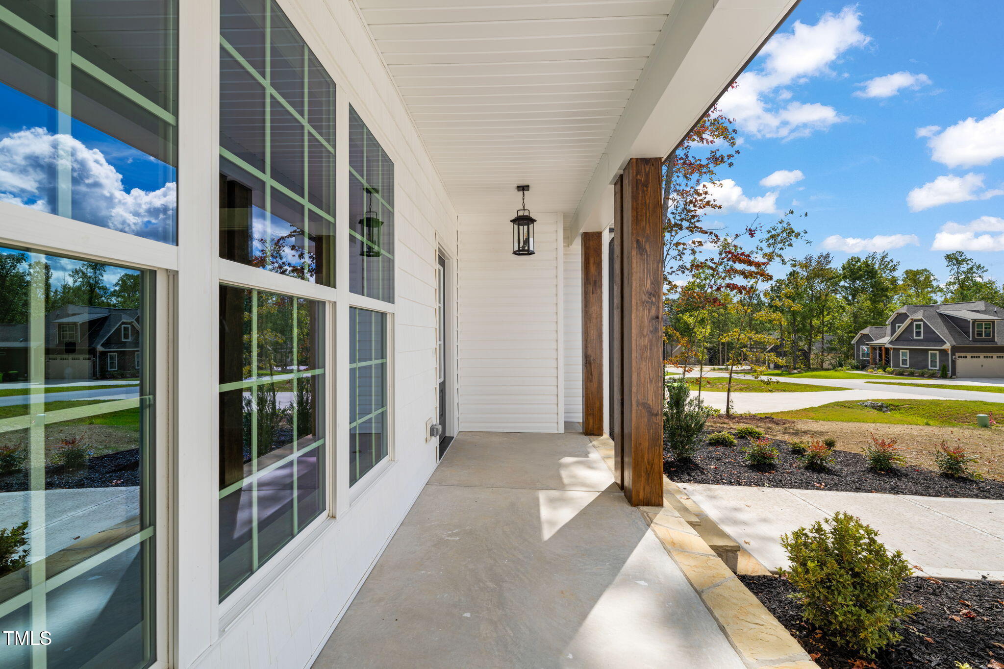 130 Beauview Way Zebulon, NC 27597 - Photo 3 of 32 Porch