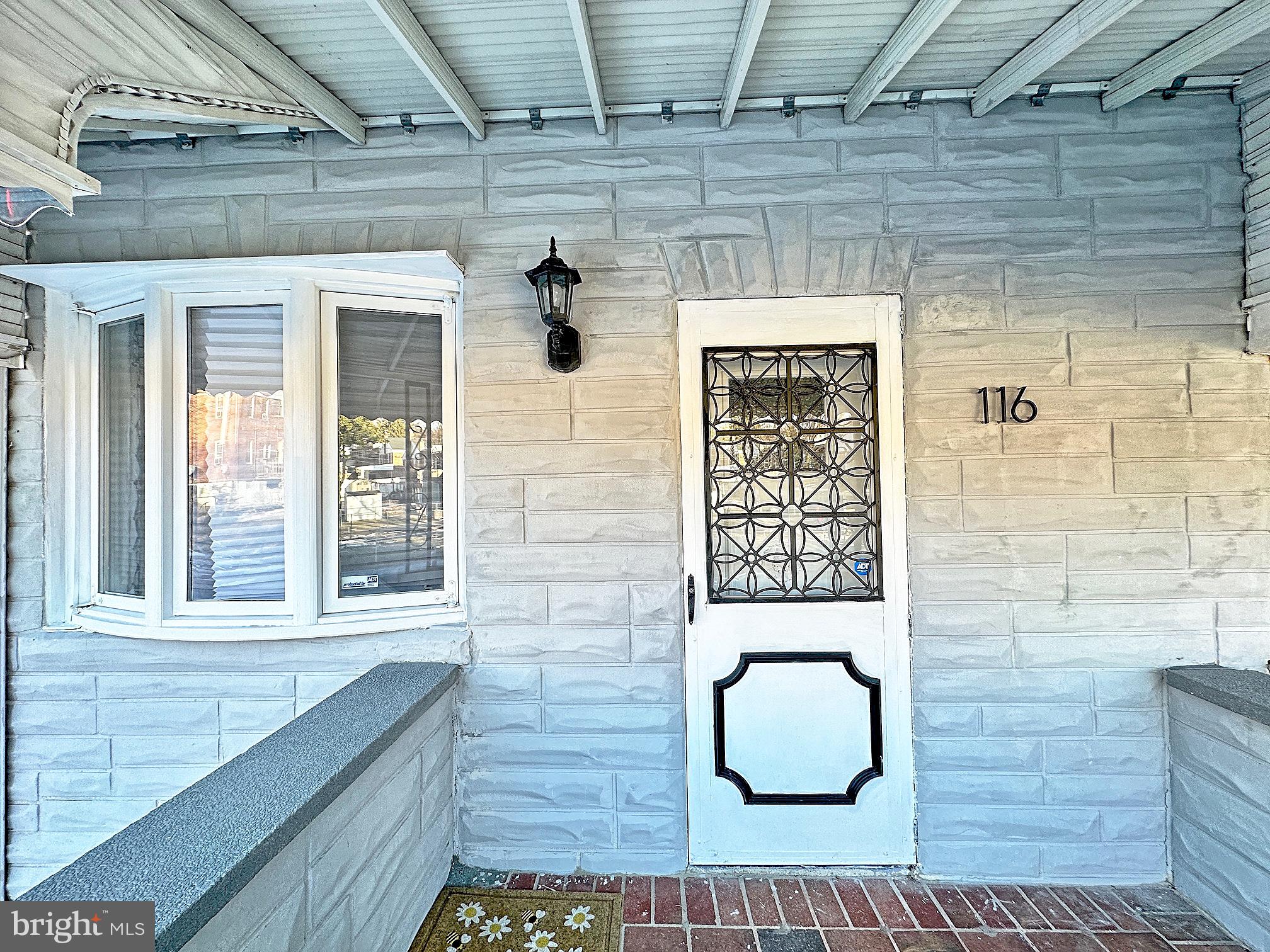 116 Hillvale Road Baltimore, MD 21229 - Photo 2 of 26 a bathroom with a toilet and a shower