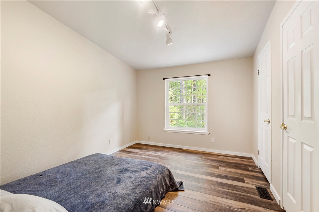 3631 Southwest Huckleberry Road Port Orchard, WA 98367 - Photo 15 of 30 Gallery Image 15