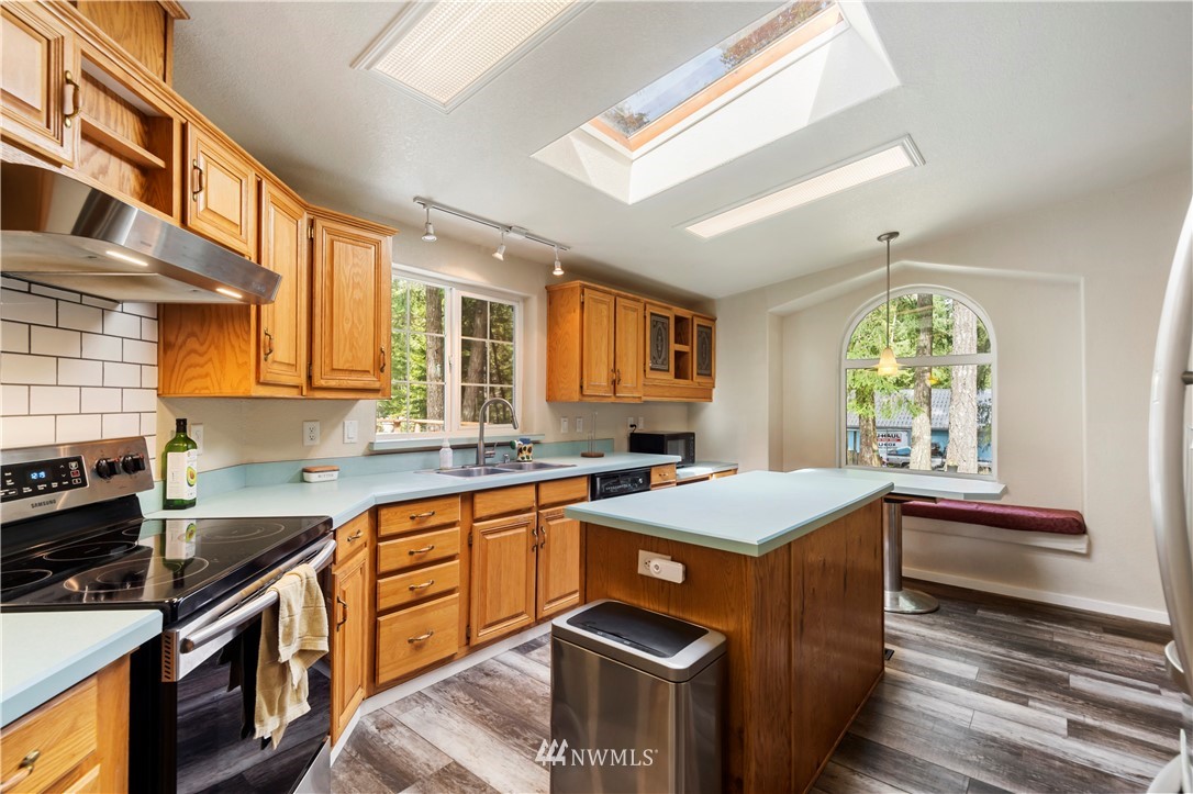 3631 Southwest Huckleberry Road Port Orchard, WA 98367 - Photo 6 of 30 Gallery Image 6