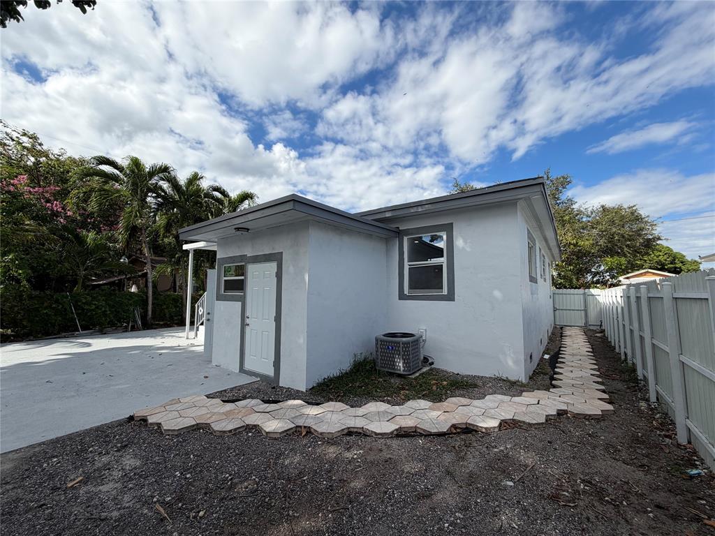 778 Northwest 80th Street Miami, FL 33150 - Photo 29 of 35