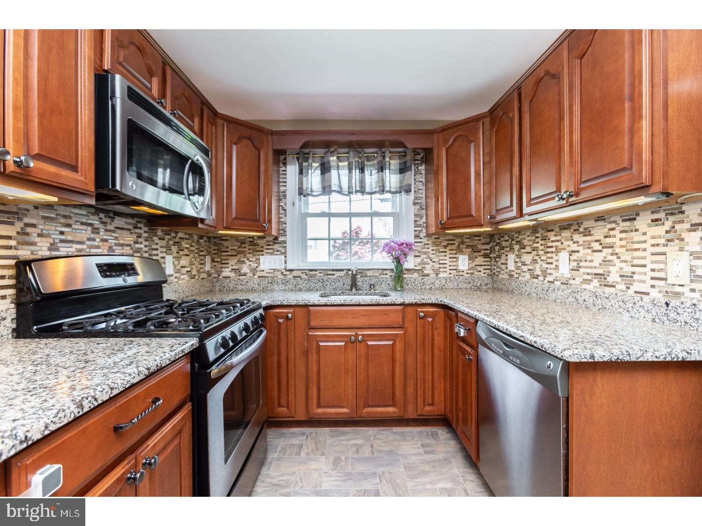 311 West Ridley Avenue Ridley Park, PA 19078 - Photo 9 of 25