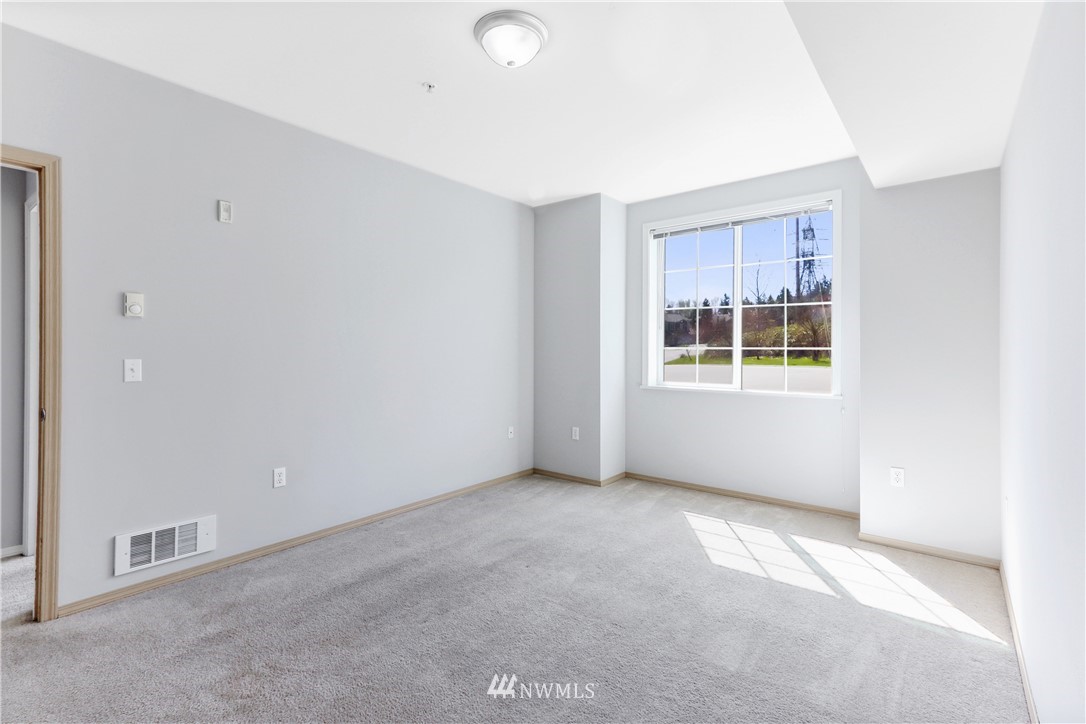2804 Southeast 8th Place, Unit 1104 Renton, WA 98058 - Photo 15 of 25 Gallery Image 15