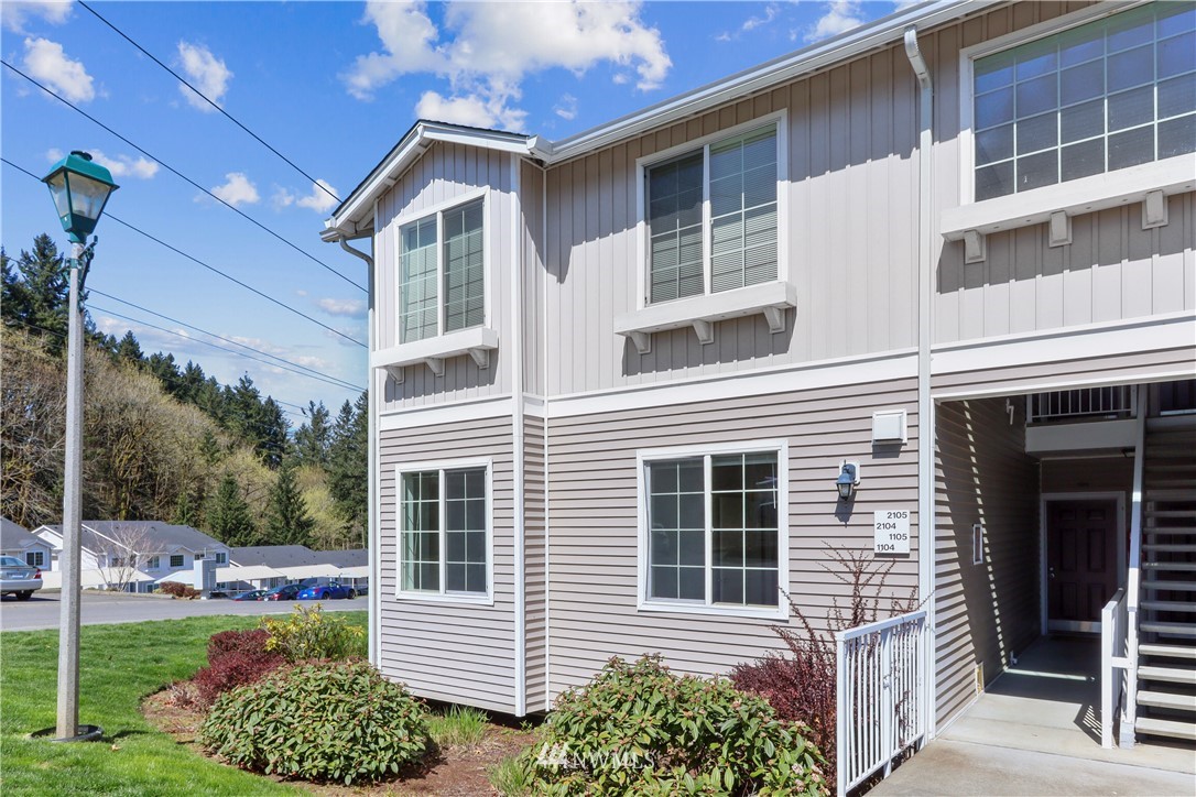 2804 Southeast 8th Place, Unit 1104 Renton, WA 98058 - Photo 3 of 25 Gallery Image 3