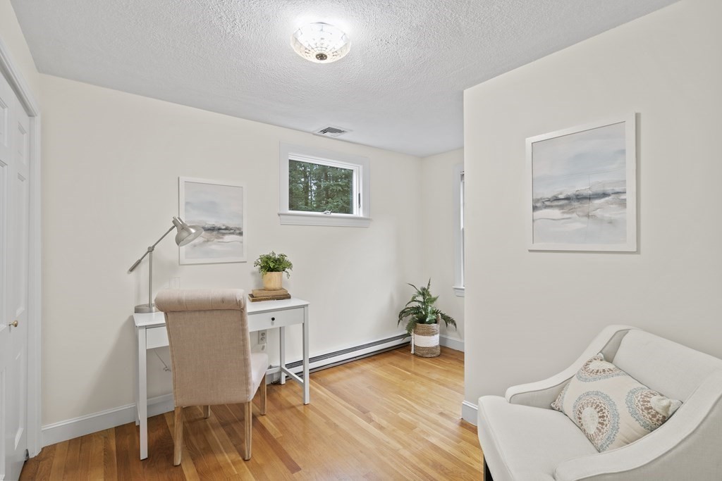 136 Murphy Road Hudson, MA 01749 - Photo 13 of 34 Gallery Image 13