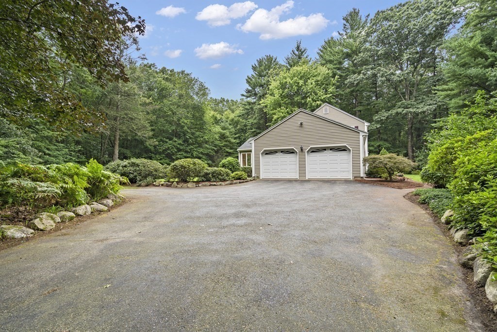 136 Murphy Road Hudson, MA 01749 - Photo 28 of 34 Gallery Image 28