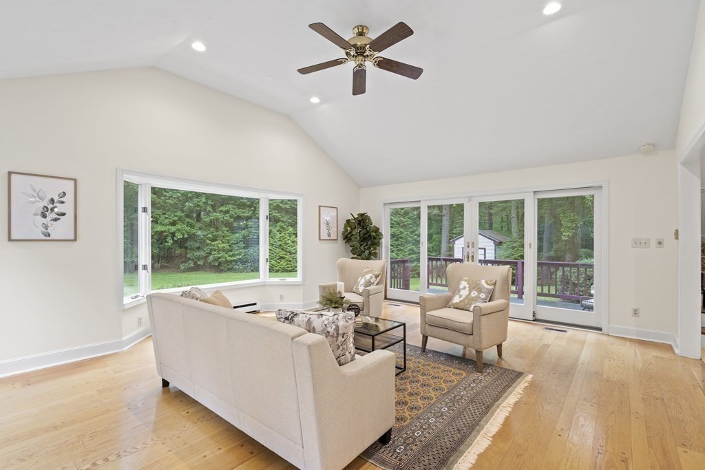 136 Murphy Road Hudson, MA 01749 - Photo 6 of 34 Gallery Image 6