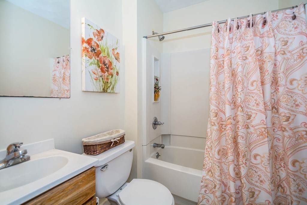 447 Grove Street Reading, MA 01867 - Photo 22 of 29 Gallery Image 22
