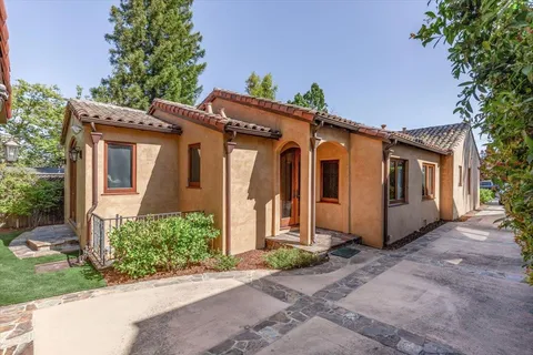 $3,300,000 | 216 San Mateo Avenue, Los Gatos, CA 95030