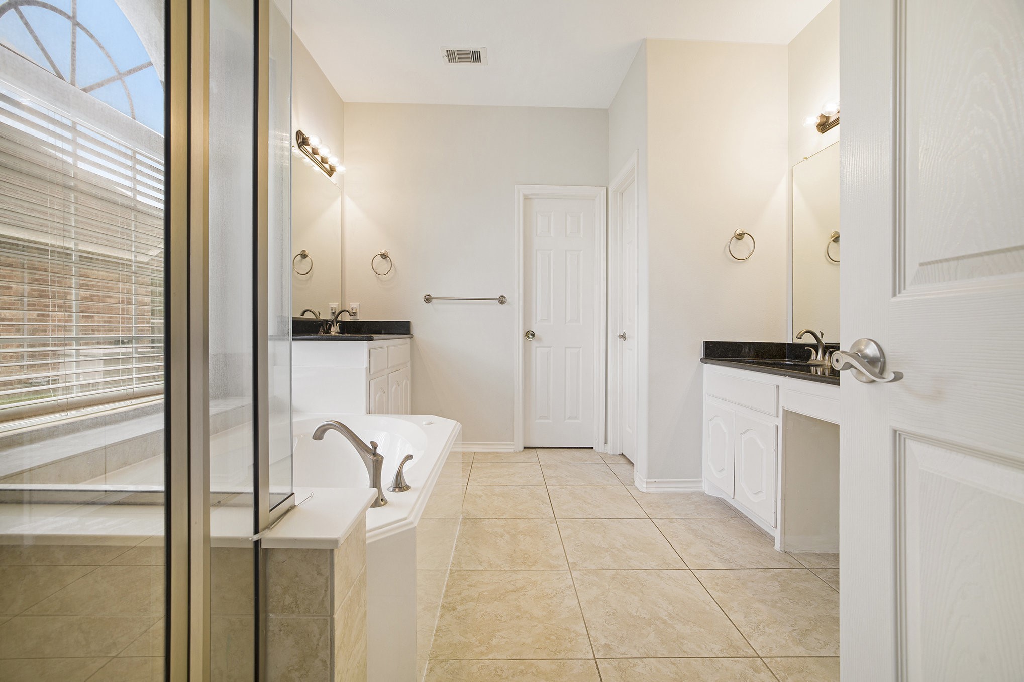 20692 Oakhurst Meadows Drive Porter, TX 77365 - Photo 16 of 37 a view of a kitchen with a sink