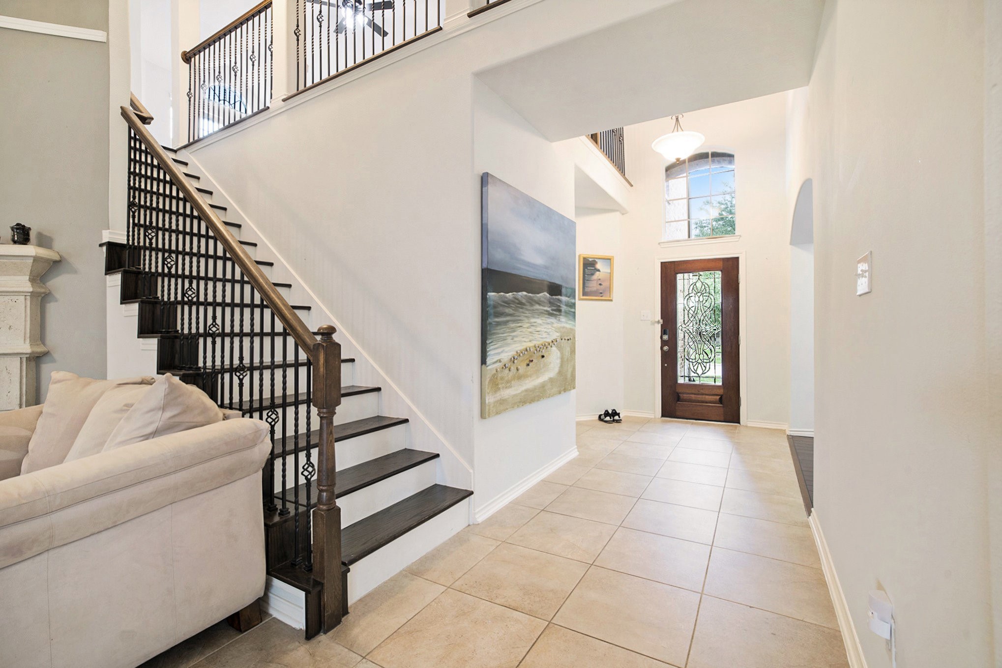 20692 Oakhurst Meadows Drive Porter, TX 77365 - Photo 6 of 37 a view of entryway and hall with a couch