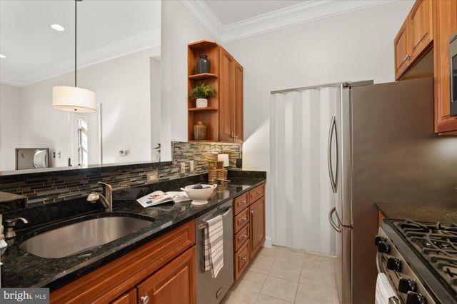 $532,000 | 309 Holland Lane, Unit 314, Alexandria, VA 22314