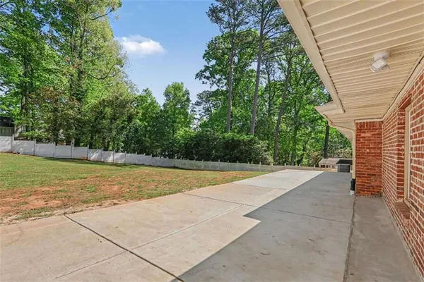 $2,800 | 3582 Cloudland Drive, Stone Mountain, GA 30083