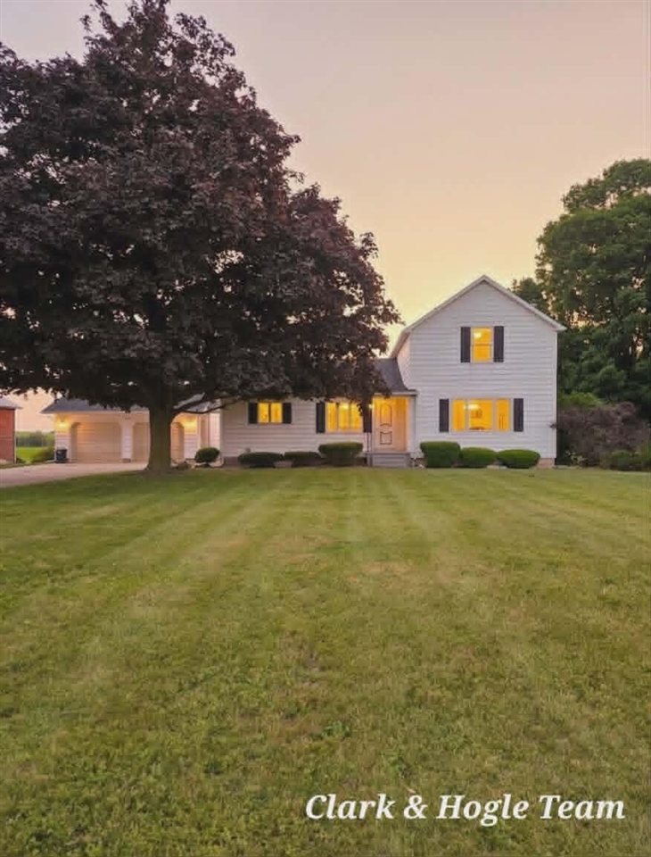 11215 Stoudt Road Muir, MI 48860 - Photo 1 of 40