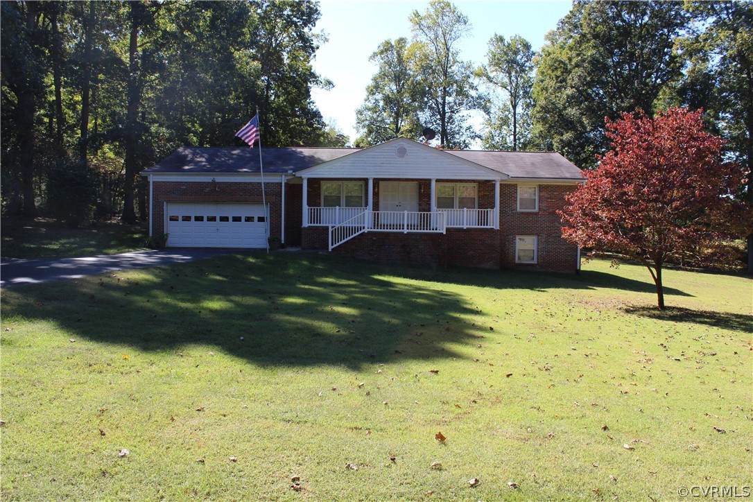 18531 Harrisons Road Amelia Court House, VA 23002 - Photo 3 of 19 Gallery Image 3