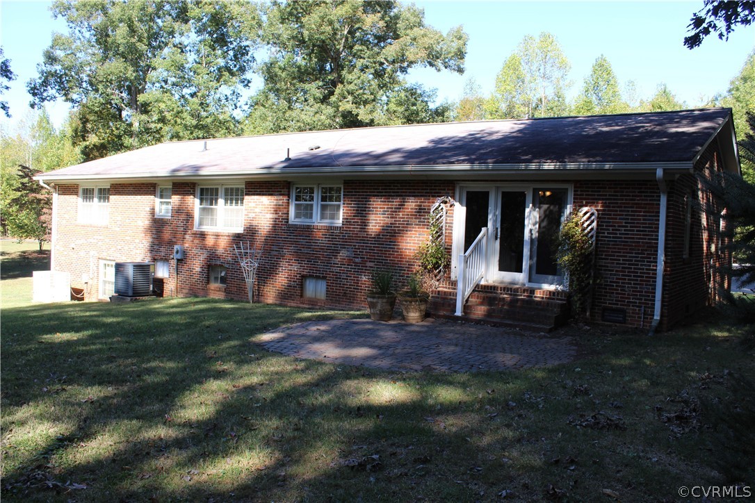 18531 Harrisons Road Amelia Court House, VA 23002 - Photo 7 of 19 Gallery Image 7