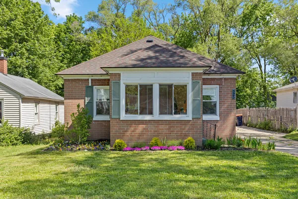 $250,000 | 525 West 22nd Street, Holland, MI 49423