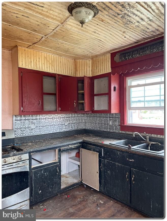 2532 High Street Port Norris, NJ 08349 - Photo 6 of 12