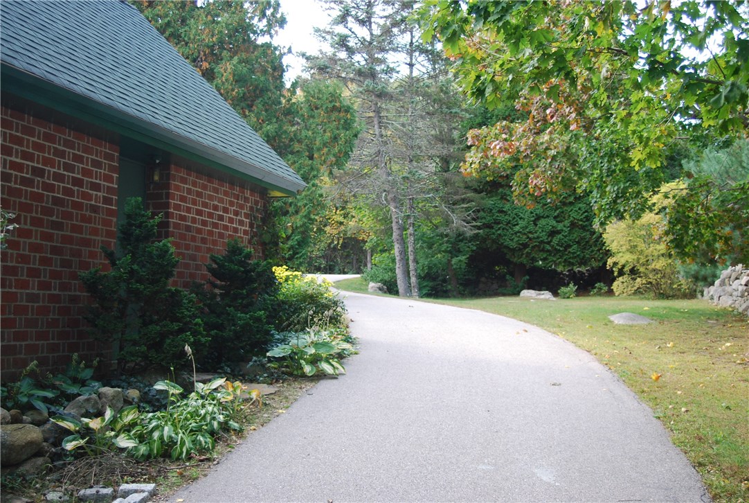 740 Post Road South Kingstown, RI 02879 - Photo 4 of 22