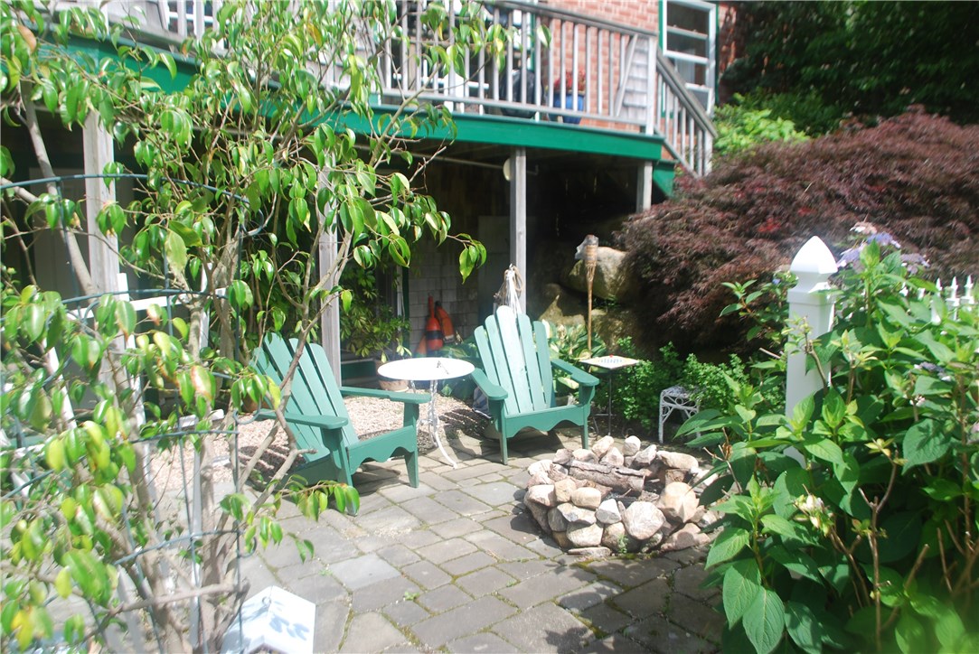 740 Post Road South Kingstown, RI 02879 - Photo 5 of 22