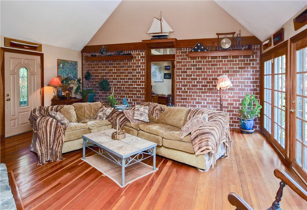 740 Post Road South Kingstown, RI 02879 - Photo 9 of 22