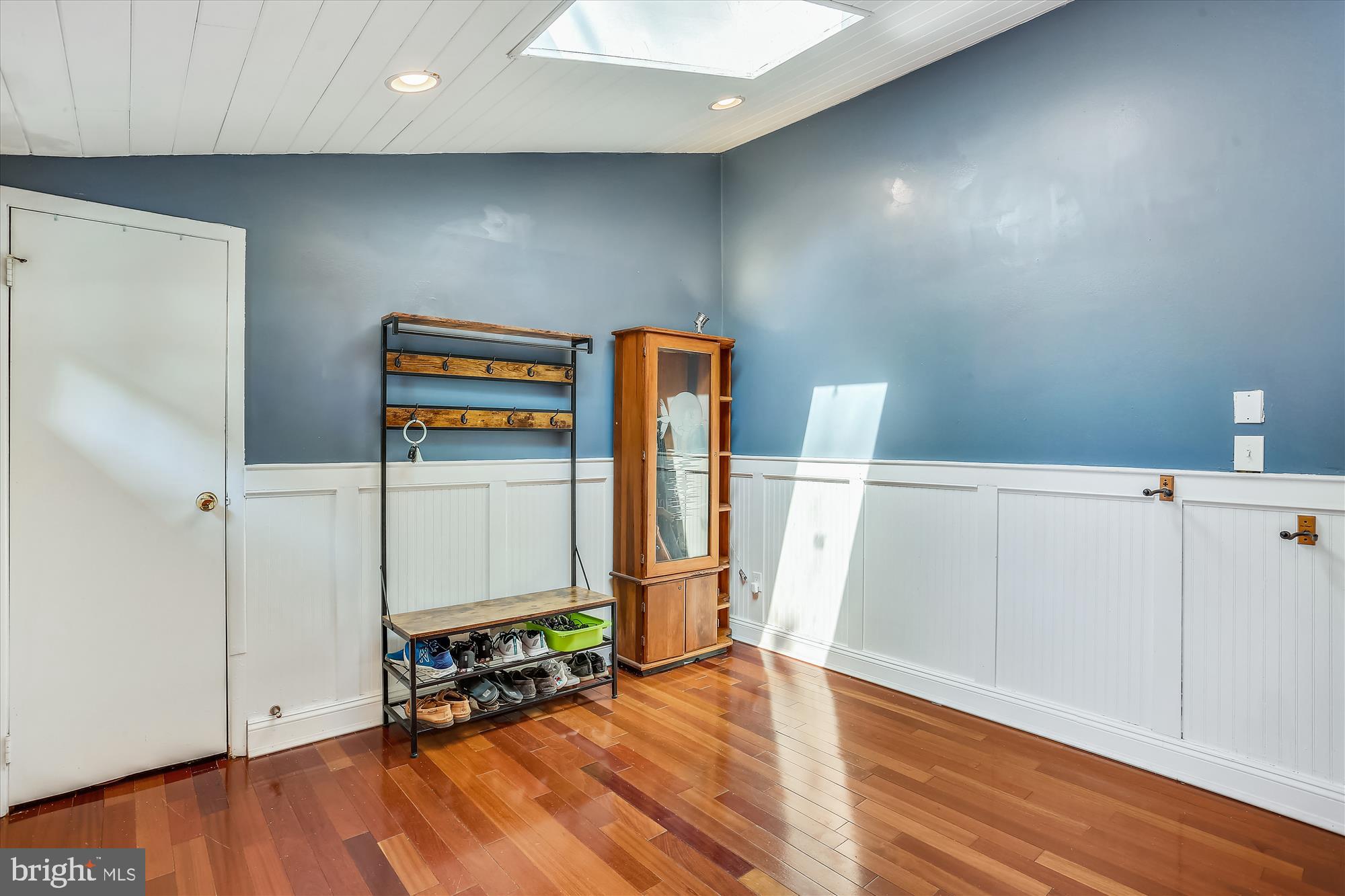 7302 Rocky Road Gaithersburg, MD 20882 - Photo 3 of 30 Gallery Image 3