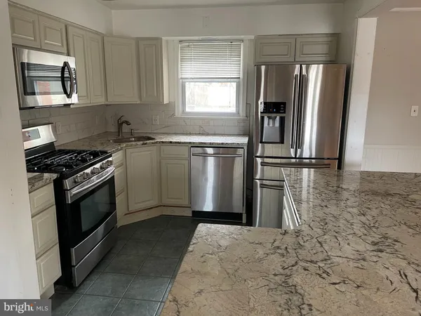 $465,000 | 319 School Lane, Linthicum Heights, MD 21090
