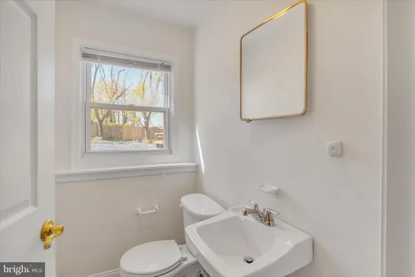 $465,000 | 319 School Lane, Linthicum Heights, MD 21090