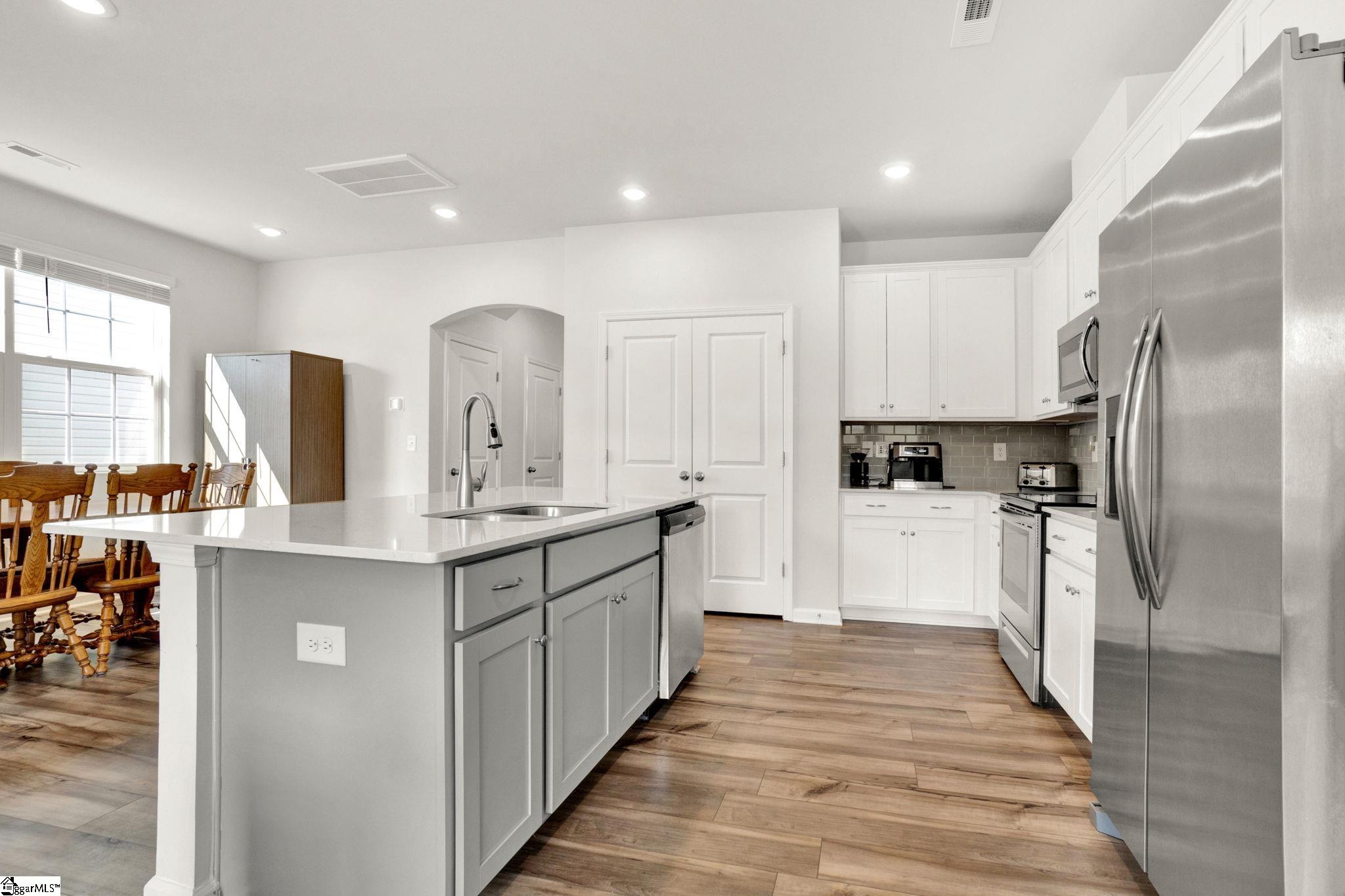 250 East Compass Way Easley, SC 29640 - Photo 11 of 40 Gallery Image 11