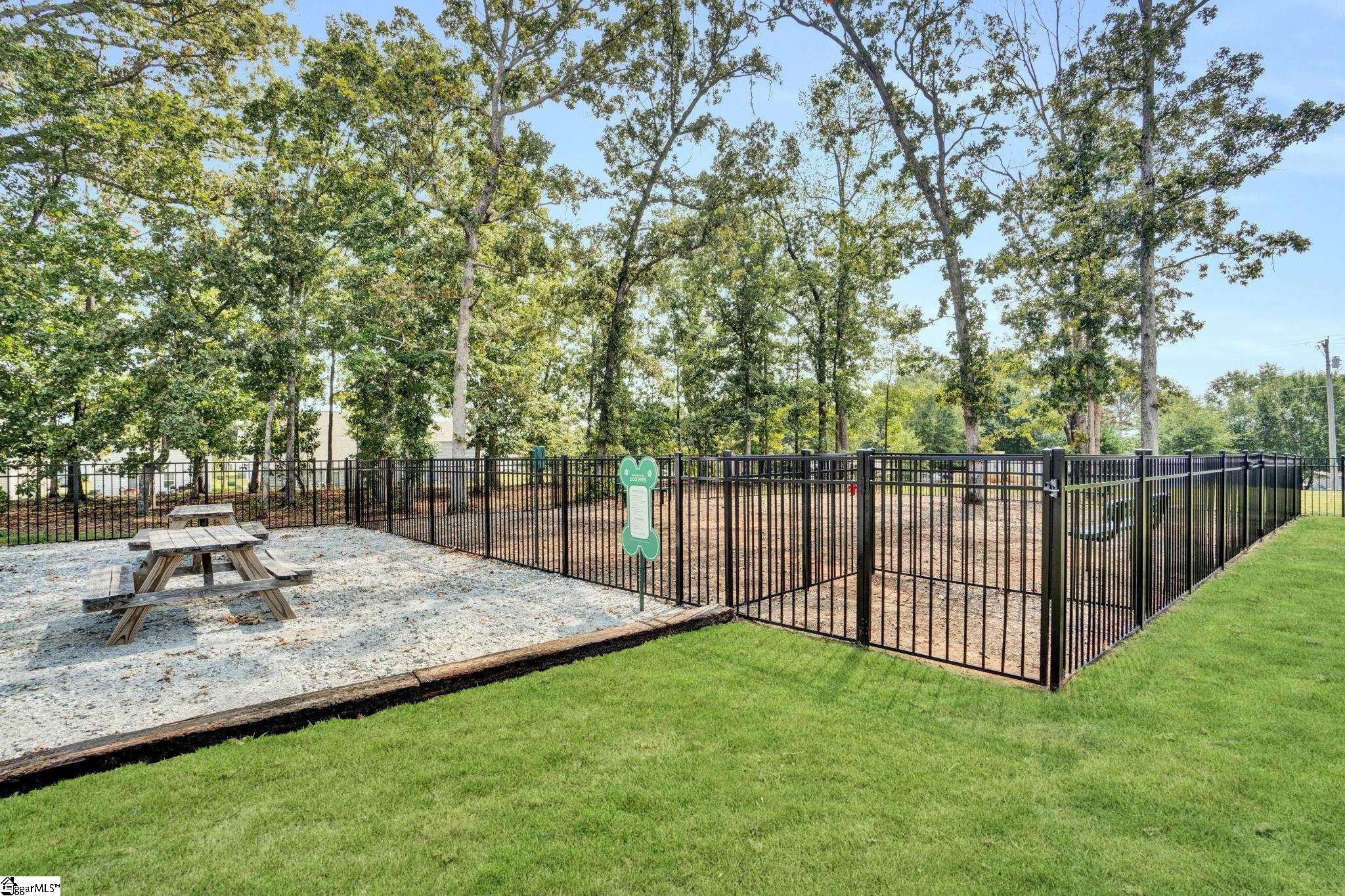 250 East Compass Way Easley, SC 29640 - Photo 36 of 40 Gallery Image 36