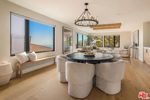 $3,959,000 | 17810 Sabbiadoro Way, Pacific Palisades, CA 90272