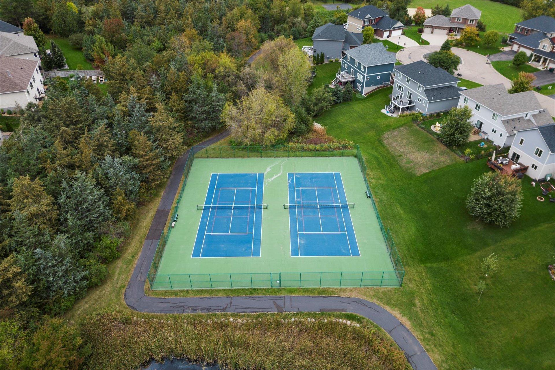 477 Canyon Boulevard Hudson, WI 54016 - Photo 6 of 16