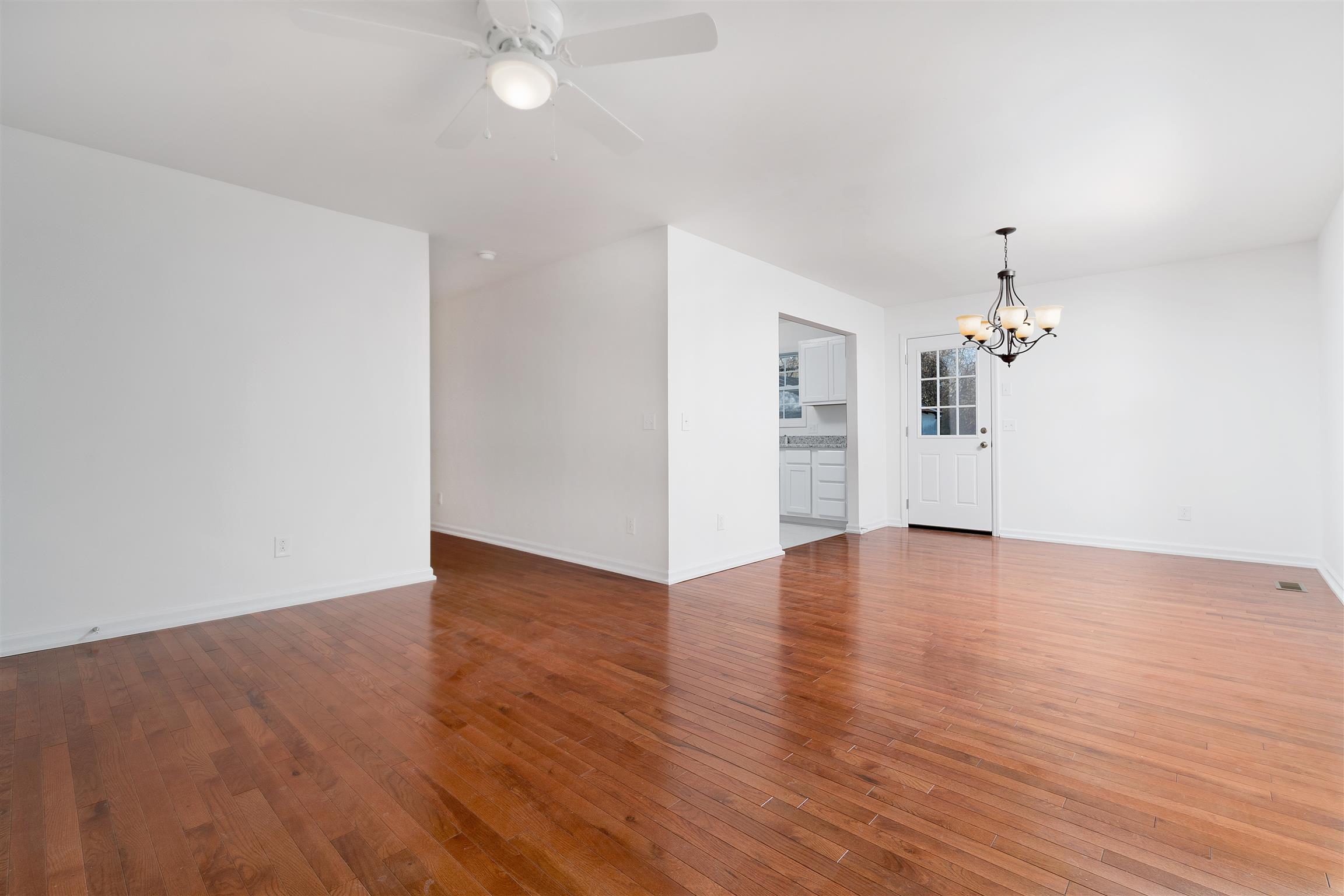 922 Poplar Avenue Springfield, TN 37172 - Photo 3 of 8 Gallery Image 3