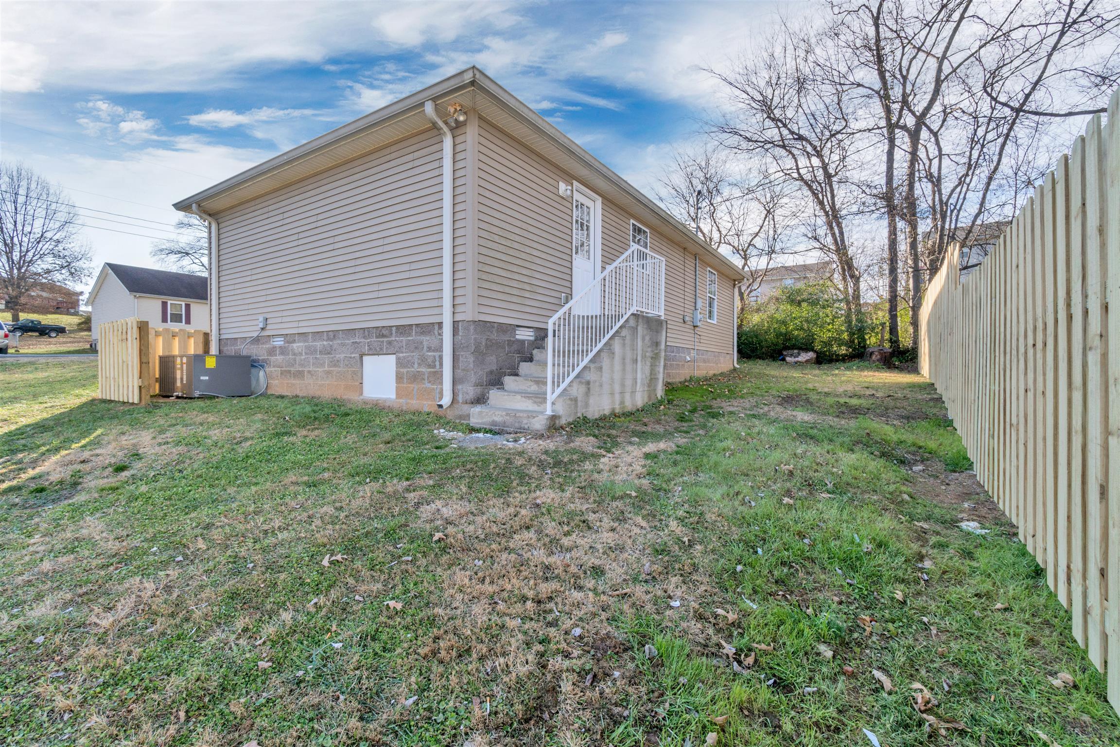 922 Poplar Avenue Springfield, TN 37172 - Photo 8 of 8 Gallery Image 8