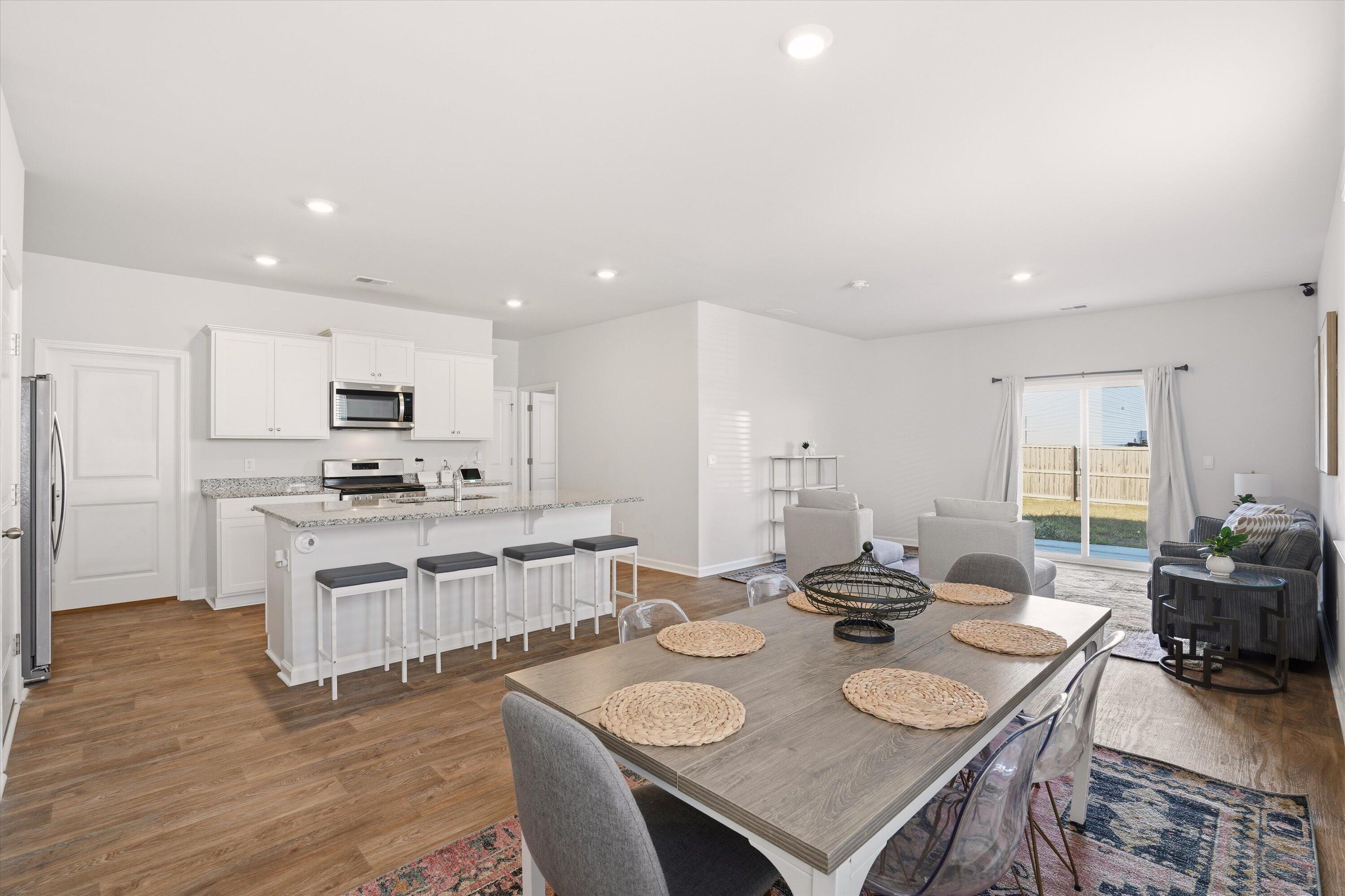 123 Horizon Rdg Drive Summerville, SC 29486 - Photo 18 of 47 Great Room