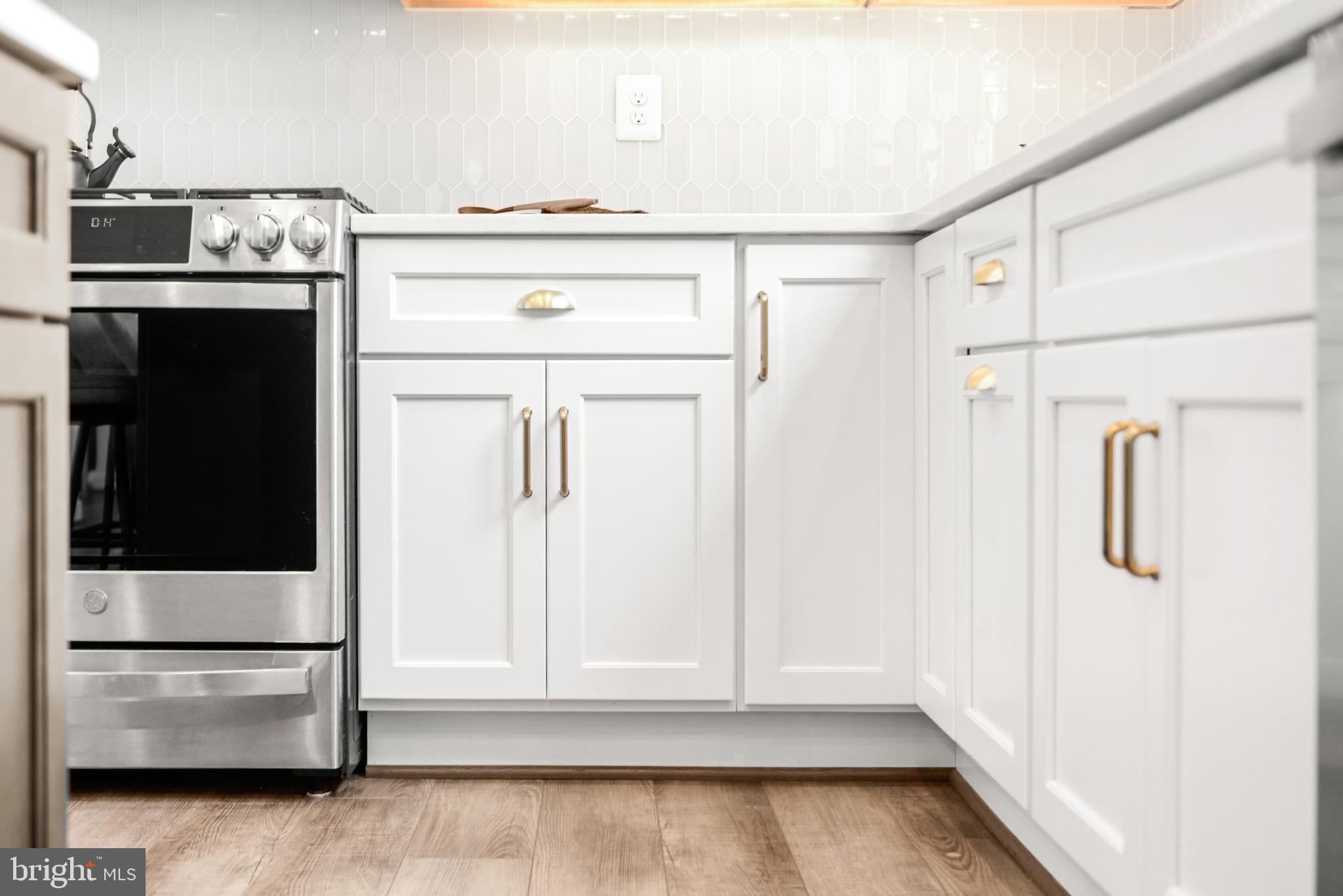 9813 Masser Road Frederick, MD 21702 - Photo 36 of 91 ... upgraded cabinetry and pulls...