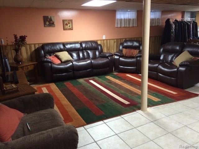 7820 Miller Road Dearborn, MI 48126 - Photo 10 of 10 10.jpg
